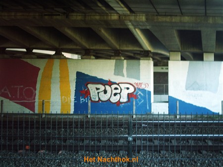 graffiti-POEP in Harderwijk Geen hondenpoep Lekker wegwaaien van een FARK